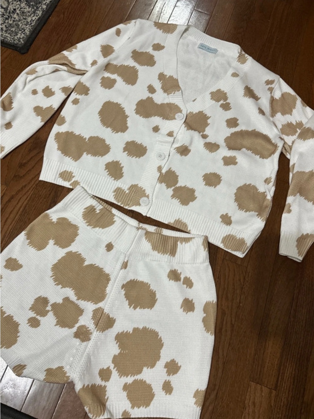 Late Night Apparel Cow Print Knit Loungewear Set- Size M